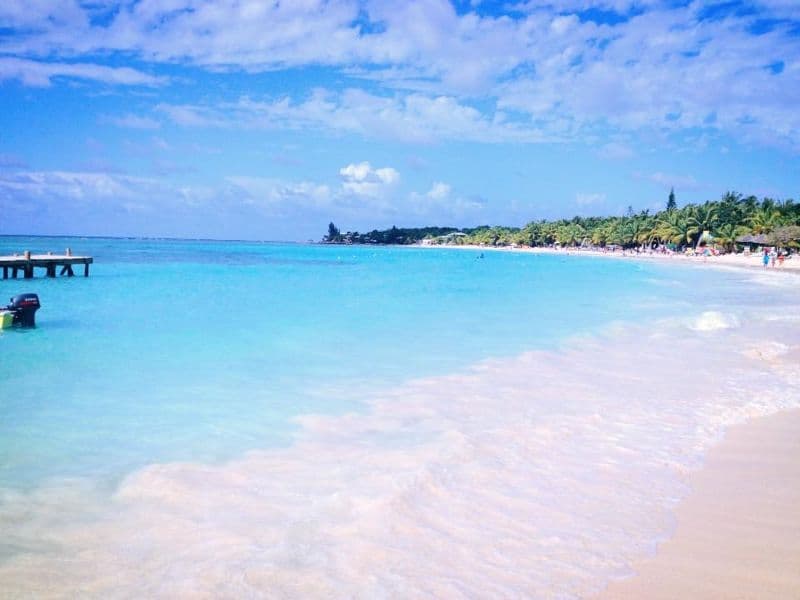 Photograph 1 of 3 of Roatán