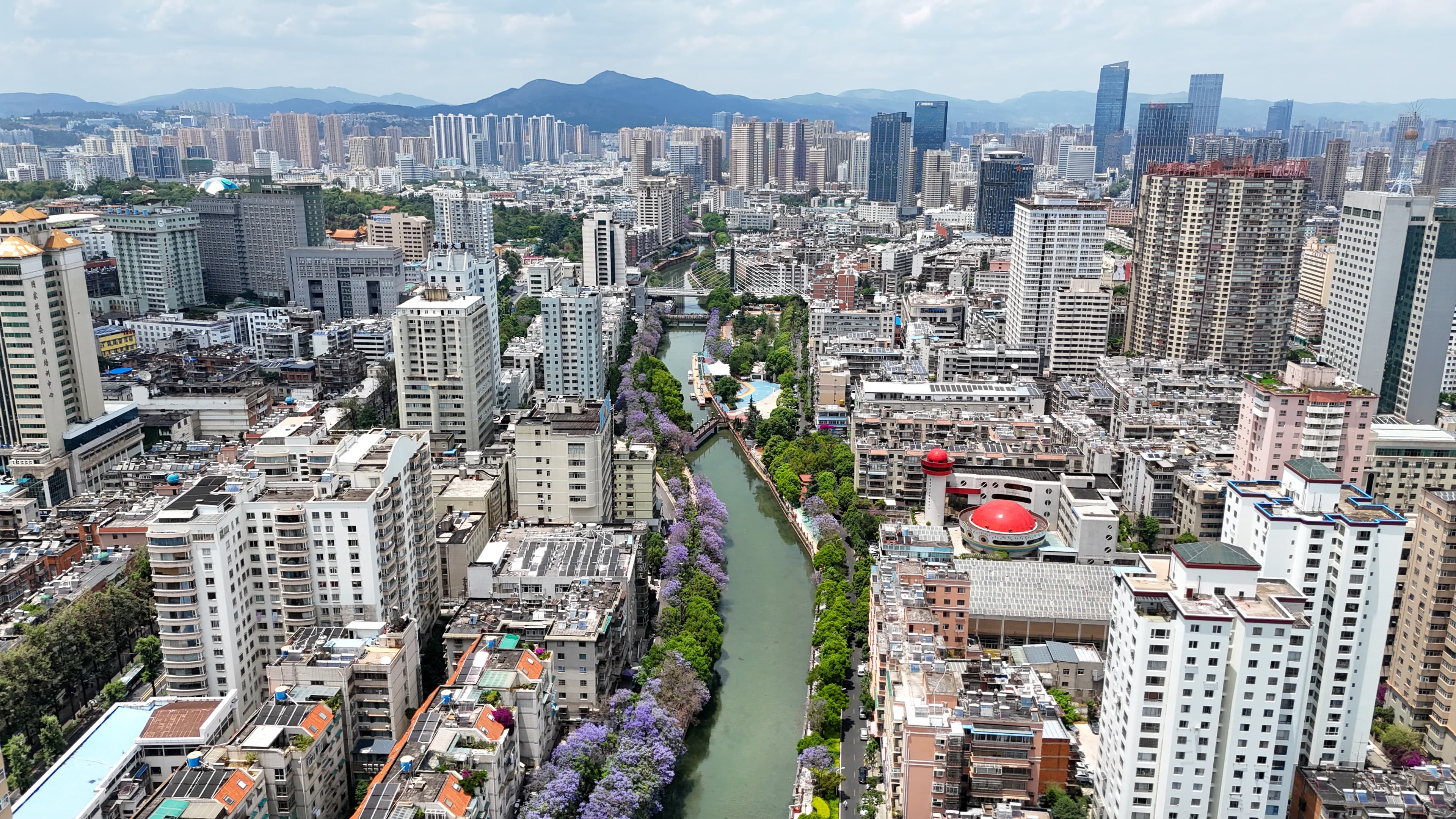 Photograph 1 of 7 of Kunming